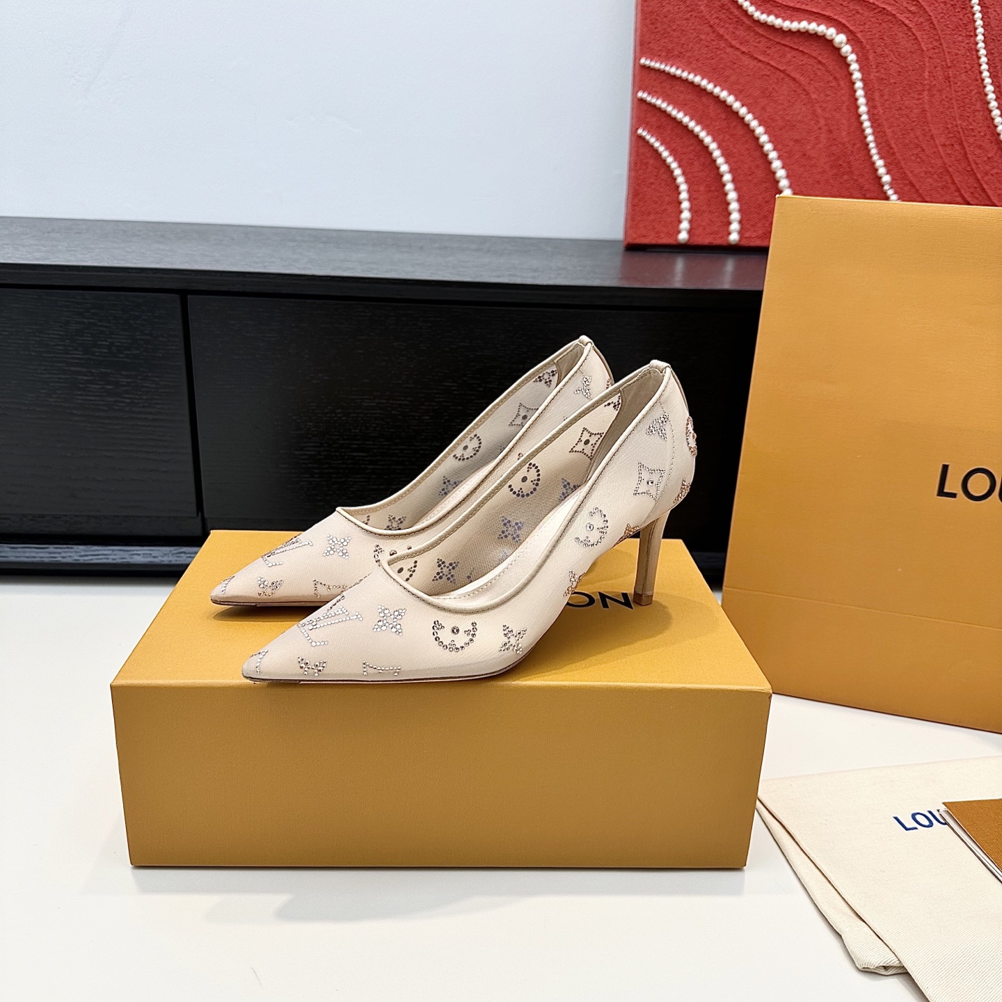 Women's high heels